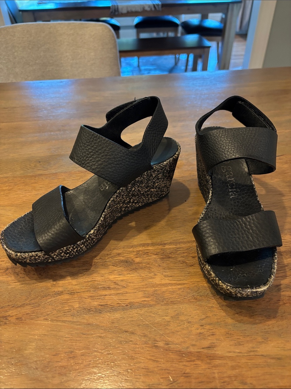 Pedro Garcia Black Wedge Sandals with Velcro Elastic Straps Sz 6